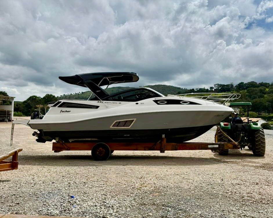 Paulo Sassaki Yacht Broker. Barcos, Lanças, Yachts (Iates).